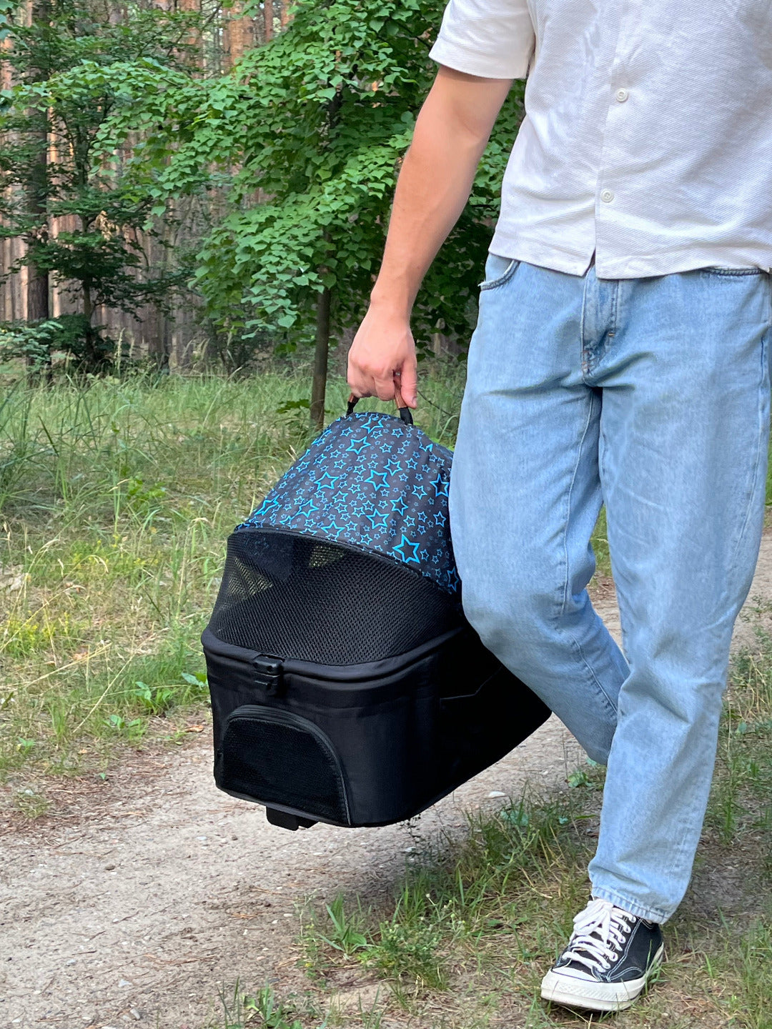 transporter w dłoni
